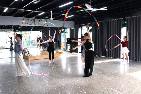 Ribbon Dance - mềm mại trong từng chuyển động