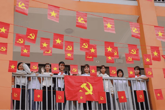 Rà soát, thực hiện đầy đủ chế độ đối với học sinh thuộc diện chính sách, khó khăn
