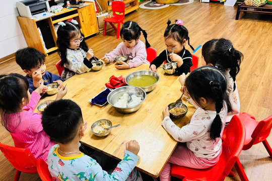 Nâng chất lượng cung cấp suất ăn học đường