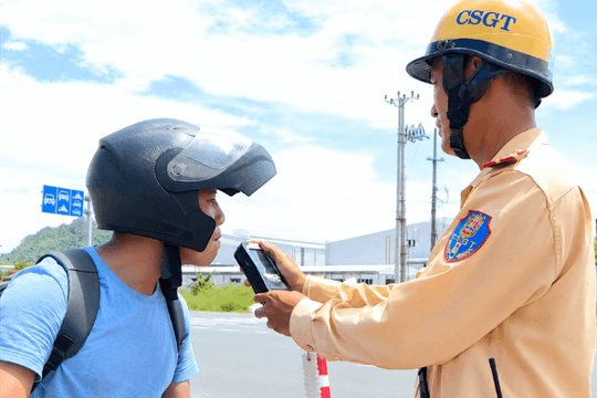 An toàn giao thông không thể chỉ là câu chuyện xử phạt