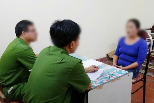 Vận động đối tượng truy nã lẩn trốn hơn 30 năm ra đầu thú
