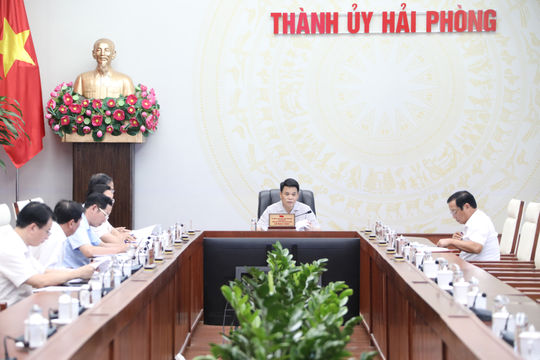 Thường trực Thành ủy xem xét thí điểm thành lập 2 Đảng bộ trực thuộc Thành ủy