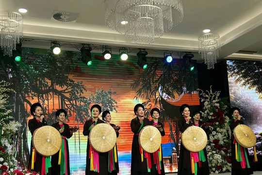 Đa dạng sân khấu, mở rộng không gian nghệ thuật