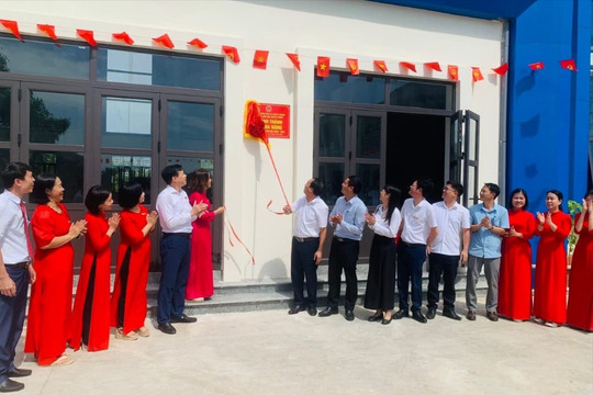 Xã Quyết Thắng khánh thành phòng học thông minh