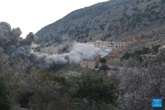 Israel cảnh báo sơ tán khẩn cấp, sẵn sàng không kích Hezbollah