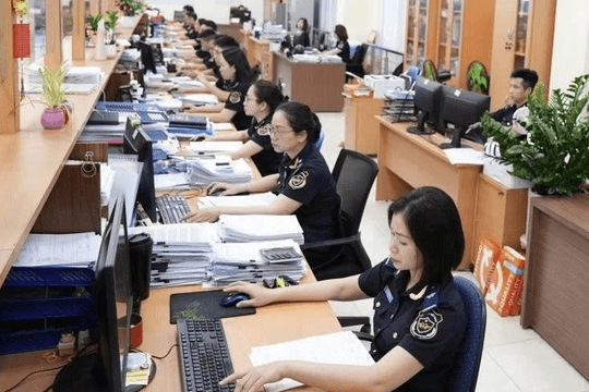 Customs Sub-Department of Region III collects over VND64 trillion in eight months