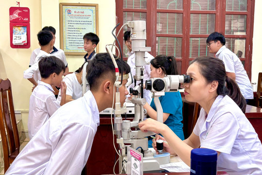 Chăm sức khỏe học sinh từ bữa ăn, giấc ngủ đến vận động