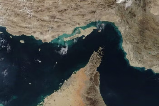 Iran lập 'khu vực cấm' gần Eo biển Hormuz