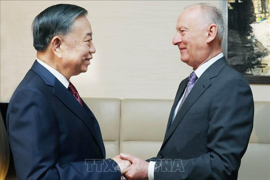 Tổng Bí thư, Chủ tịch nước tiếp Trợ lý Tổng thống, Chủ tịch Hội đồng Biển Liên bang Nga
