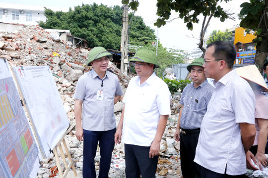 Đẩy nhanh tiến độ các dự án, duy trì đà tăng trưởng tại các phường Ngô Quyền, Gia Viên
