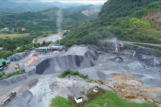 Bộ Công Thương gỡ vướng trong quản lý khu công nghiệp, khoáng sản
