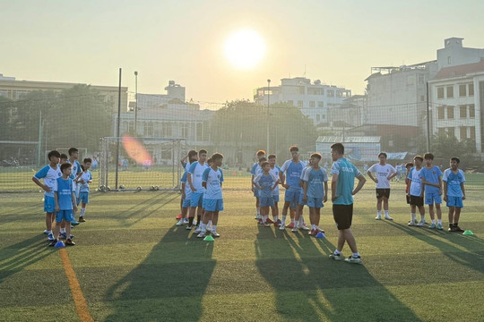 Học viện Bóng đá Văn Toàn 9 - nơi nuôi dưỡng tình yêu bóng đá