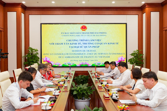 Hai Phong seeks new cooperation opportunities with French partners