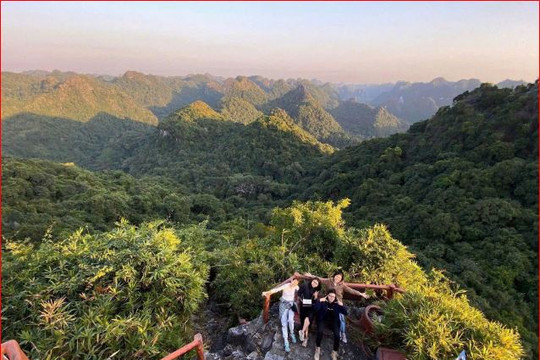 Trekking appeal at Cat Ba National Park