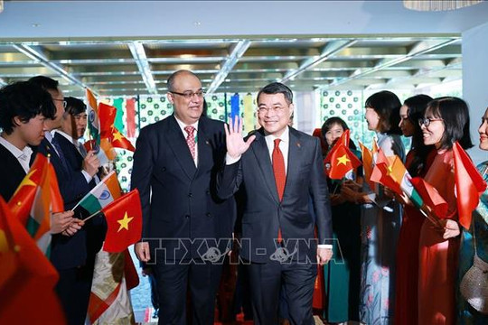 Thủ tướng Lê Minh Hưng tới Ấn Độ tham dự Hội nghị thượng đỉnh BRICS