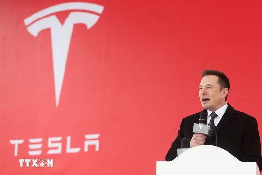 Tesla ra mắt mẫu xe Roadster thế hệ mới vào ngày 1/10