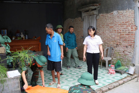 Xã Gia Lộc hỗ trợ sửa nhà cho thân nhân liệt sĩ