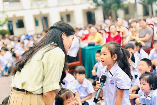Hơn 1.300 học sinh Tiểu học Tân Bình học cách tự bảo vệ