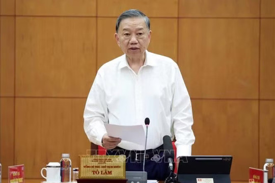 Chỉ đưa vào Điều lệ Đảng những vấn đề đã được tổng kết, kiểm nghiệm