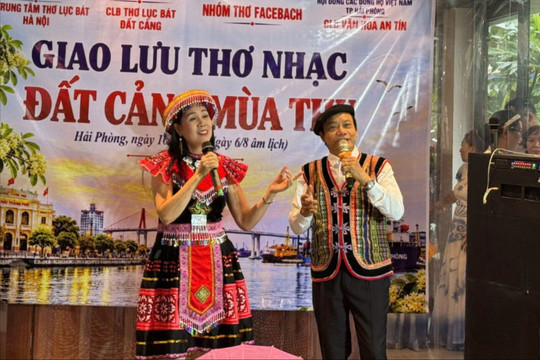 Giao lưu thơ nhạc 'Đất Cảng mùa thu'