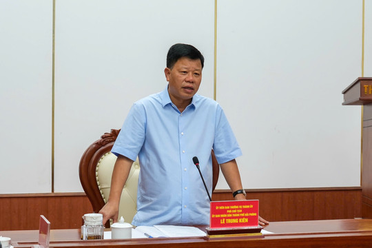 Chuyển mạnh từ 'quản lý' sang 'phục vụ' doanh nghiệp