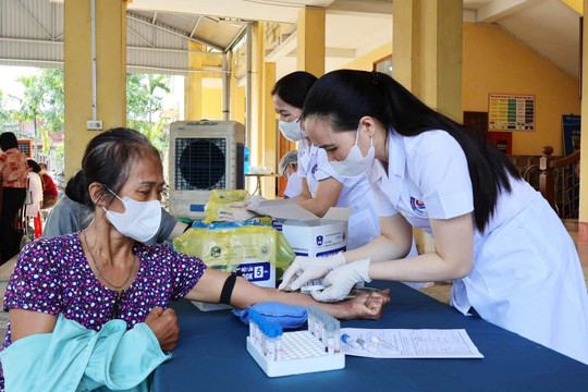 Tăng tốc khám sức khỏe toàn dân