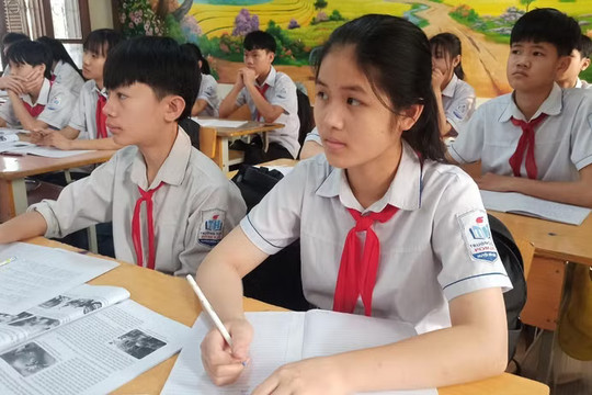 Không dùng hoạt động liên kết để thay thế thực hiện chương trình giáo dục