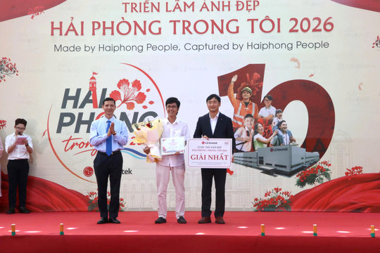 1.900 tác phẩm ảnh ghi lại những khoảnh khắc đẹp, gần gũi về thành phố Cảng