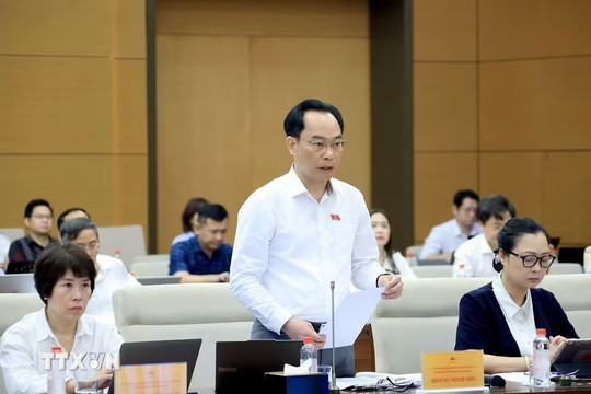 Bộ trưởng Hoàng Minh Sơn giải đáp nhiều vấn đề trọng tâm của ngành giáo dục