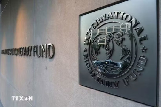 IMF cảnh báo nợ công toàn cầu vượt 100% GDP vào năm 2029