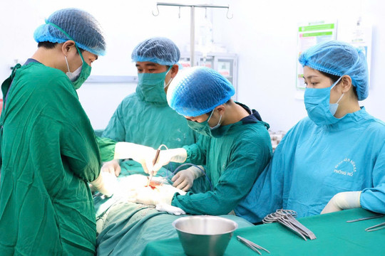 Bệnh viện Kiến An cấp cứu thành công bệnh nhân vỡ thận trái độ 5