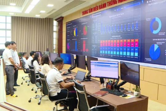 Triển khai sàn dữ liệu, chuẩn hóa nguồn dữ liệu phục vụ chuyển đổi số