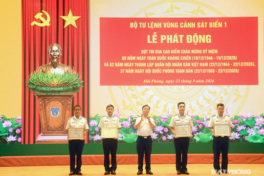 Phát động '80 ngày thi đua Quyết thắng - Viết tiếp bản hùng ca' trong cảnh sát biển