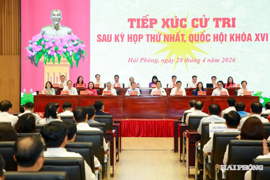 Chiều 24/9, Đoàn Đại biểu Quốc hội thành phố Hải Phòng tiếp xúc cử tri trước Kỳ họp thứ 2