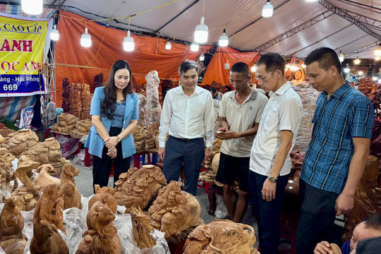 Tổ chức phiên chợ đưa hàng Việt về nông thôn tại xã Thanh Hà