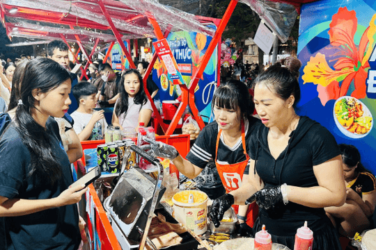Hai Phong leverages digital technology to develop night-time economy