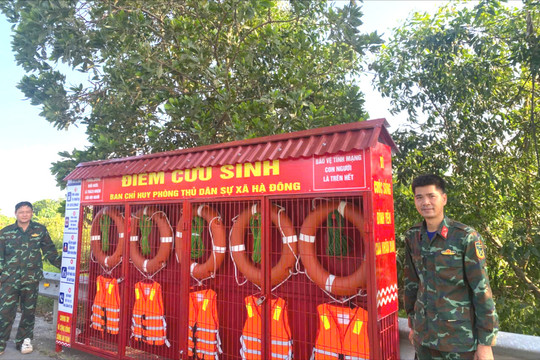 Đặt phao, áo phao tại 2 cầu ở Hà Đông để kịp thời cứu người đuối nước