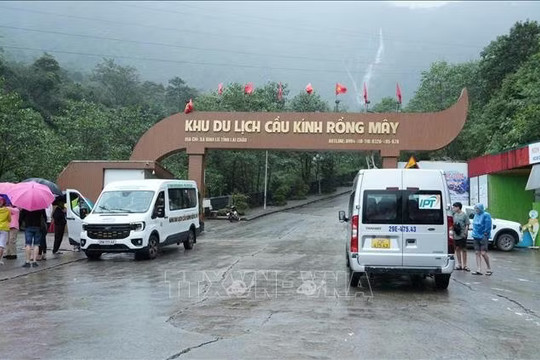 Khu du lịch Cầu kính Rồng Mây hoạt động trở lại từ ngày 1/10