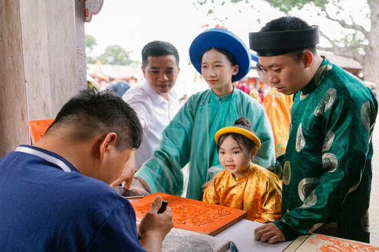 Giữ lửa làng nghề trong mùa hội Côn Sơn - Kiếp Bạc