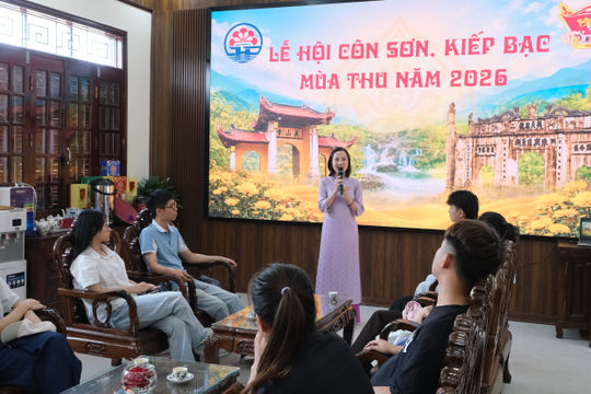 Mùa tất bật của hướng dẫn viên ở di sản thế giới Côn Sơn, Kiếp Bạc