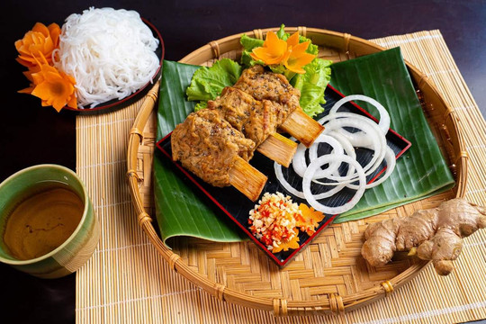 Chả chìa Hạ Lũng - hương vị riêng từ đất Cảng