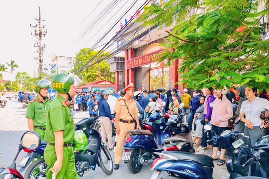 Tạo thói quen an toàn từ cổng trường học
