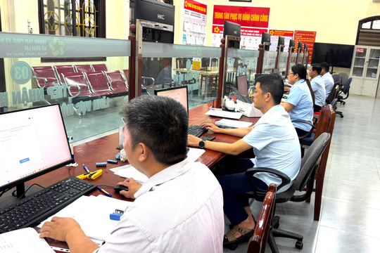 Sắp xếp biên chế gắn với nâng cao chất lượng đội ngũ