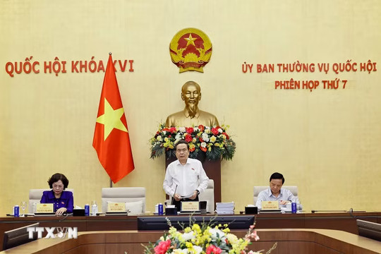 Khai mạc Phiên họp thứ 7 của Ủy ban Thường vụ Quốc hội
