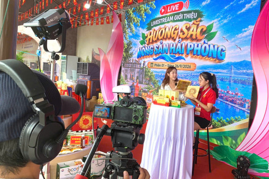 Livestream 'kể chuyện' sản phẩm, kết nối người tiêu dùng