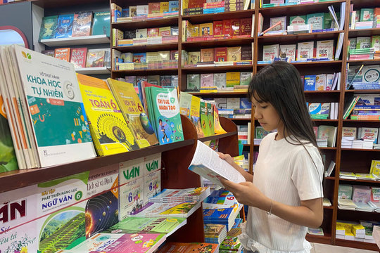 Chuẩn bị làm bộ sách giáo khoa mới thống nhất toàn quốc từ năm học 2028 - 2029
