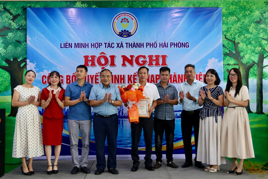Liên minh Hợp tác xã thành phố kết nạp thành viên mới