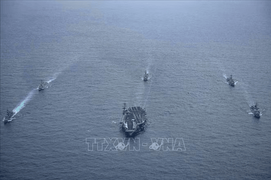 Mỹ điều tàu sân bay và hàng nghìn binh sĩ tới Trung Đông