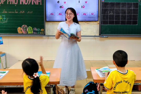 Cô giáo trẻ Hải Phòng giành giải nhì tuyên truyền giỏi toàn quốc