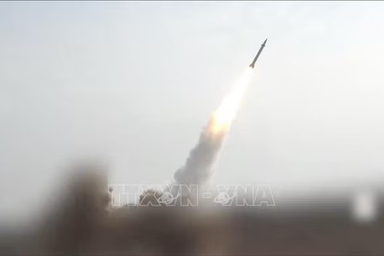 Saudi Arabia xác nhận thiệt hại tại 2 sân bay sau đợt tập kích của Houthi